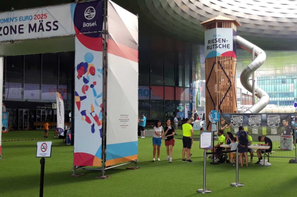 Fanzonen in Basel zur Frauen-EM sind eröffnet