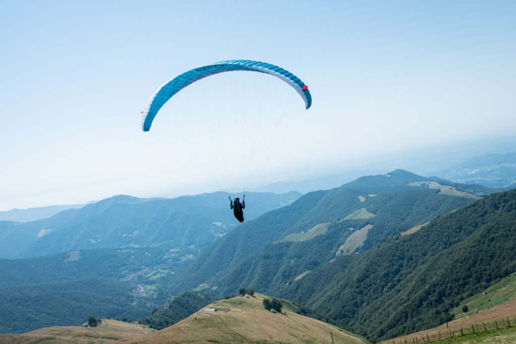 Gleitschirmpilot nach Absturz bei Olten mittelschwer verletzt