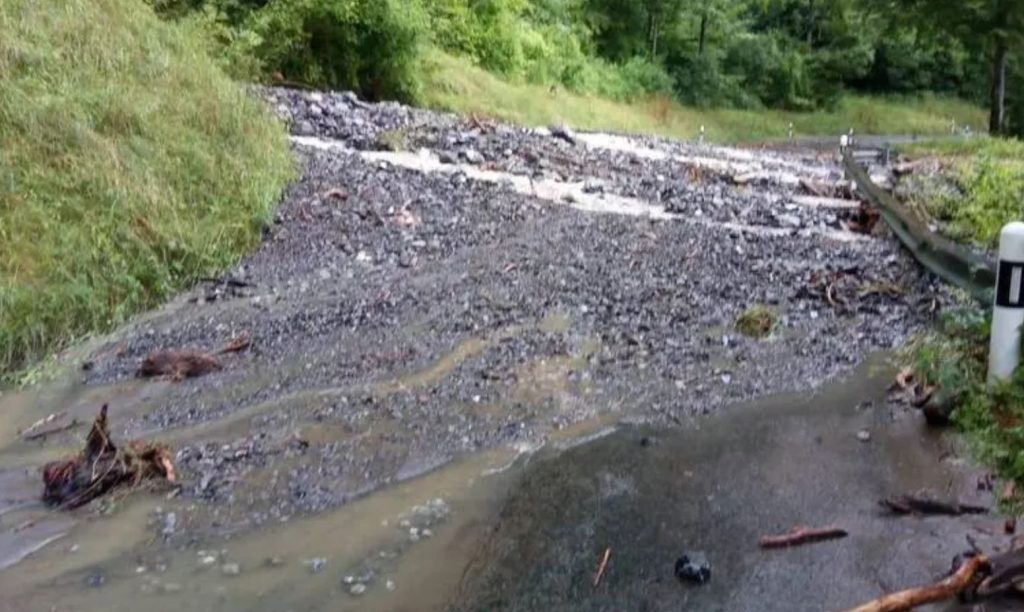 160 Meldungen nach heftigem Gewitter im Aargau – auch Lage im Glarus bleibt angespannt