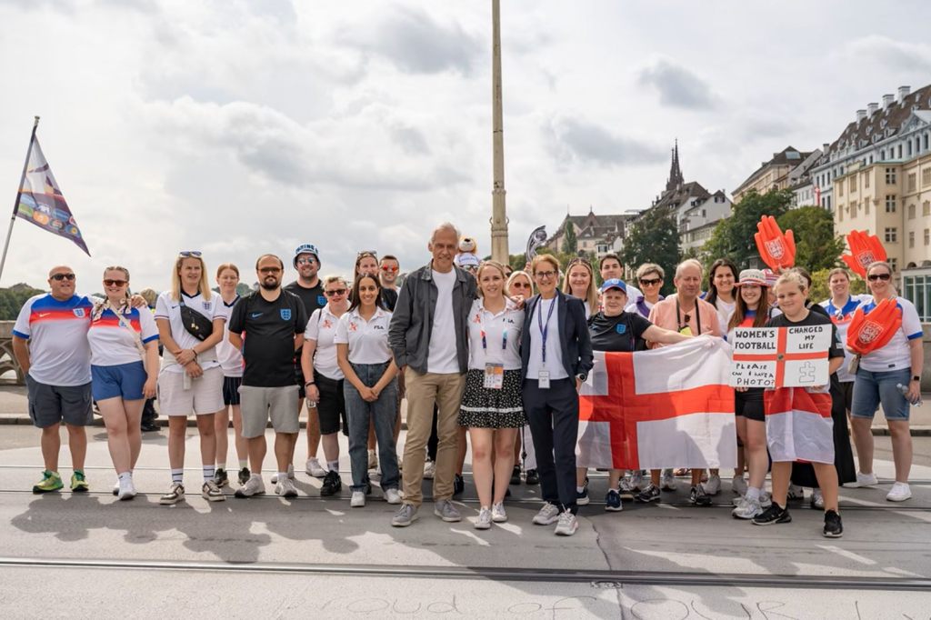 «Bridge Kick» findet würdigen Abschluss auf der Mittleren Brücke