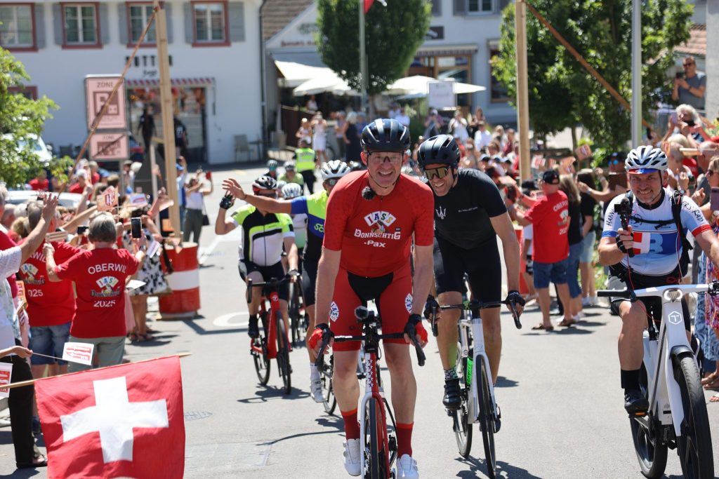 «Donnschtig-Jass»-Salzgeber frenetisch in Oberwil empfangen