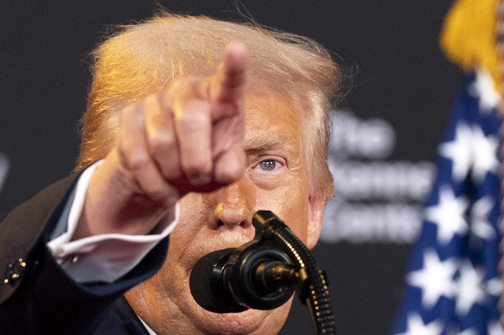 Noch ein Tag bis zum Alaska-Gipfel: Trump droht Putin