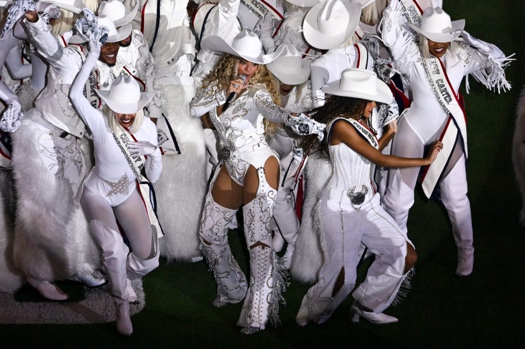 Beyoncé erhält Emmy für Kostümdesign bei NFL-Halbzeitshow