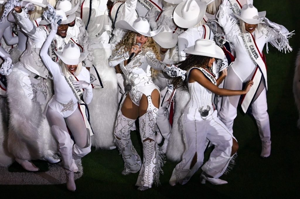 Beyoncé erhält Emmy für Kostümdesign bei NFL-Halbzeitshow