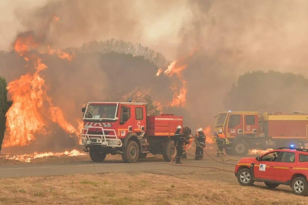 Grosser Vegetationsbrand wütet in Südfrankreich