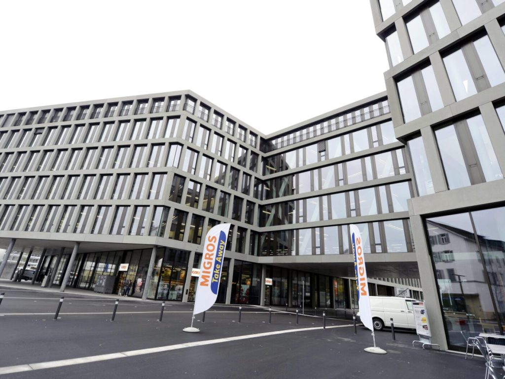 FHNW eröffnet zwei Hochschulen für Informatik und Technik/Umwelt