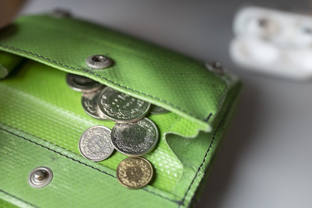 Höhere Steuereinnahmen lassen Bundesdefizit schrumpfen