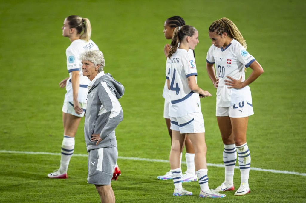 Schweizerinnen treffen auf Kanada und Schottland