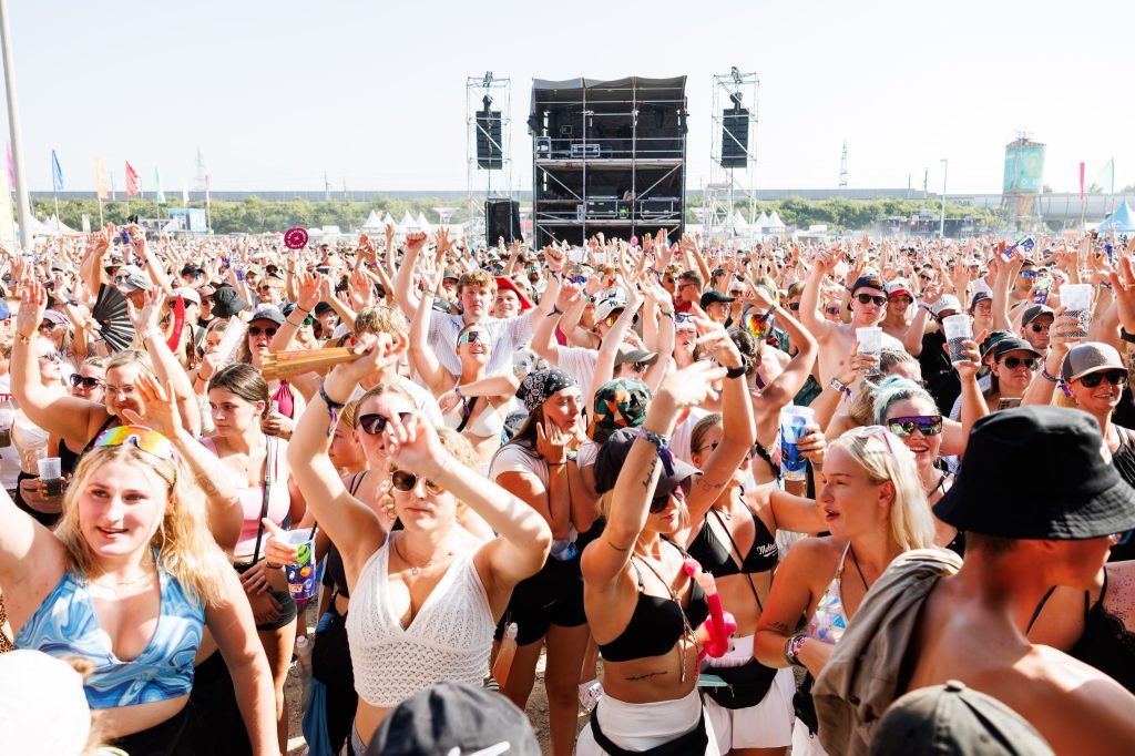 Sexuelle Übergriffe bei Konzerten: Sechs von zehn Personen betroffen