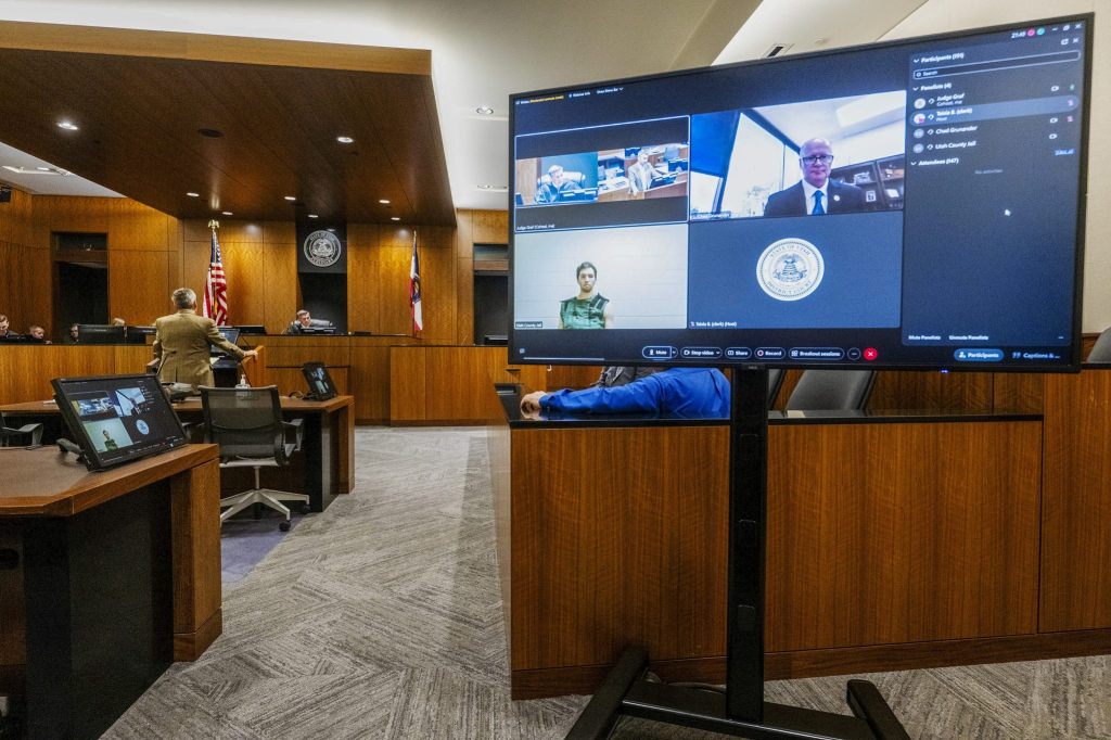 Mutmasslicher Täter nach Attentat auf Kirk erstmals vor Gericht