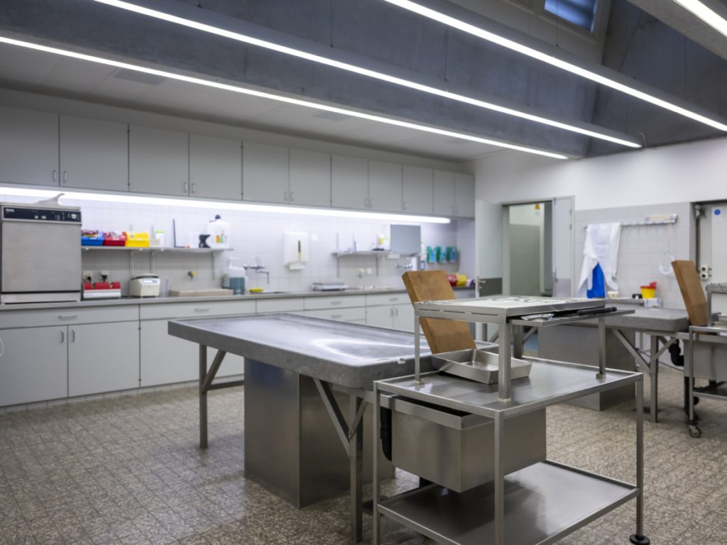 Basler Rechtsmedizin zügelt und spannt mit Unispital zusammen