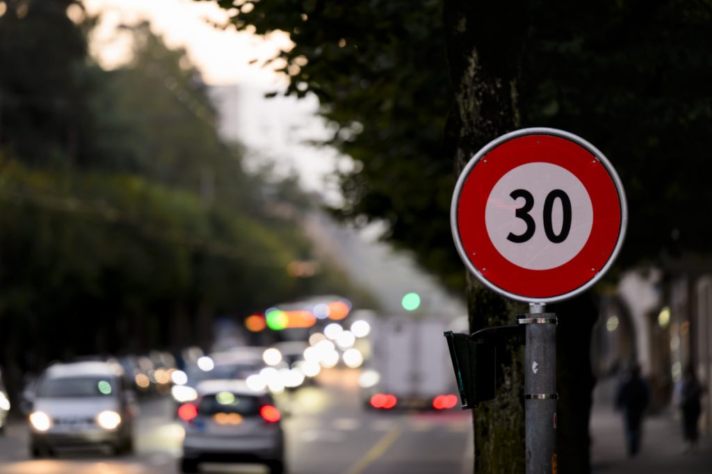 Landrat will Gegenvorschlag statt Tempo-30-Initiative