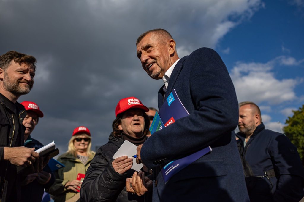 Wahl-Erdbeben in Tschechien: Babis schafft Comeback