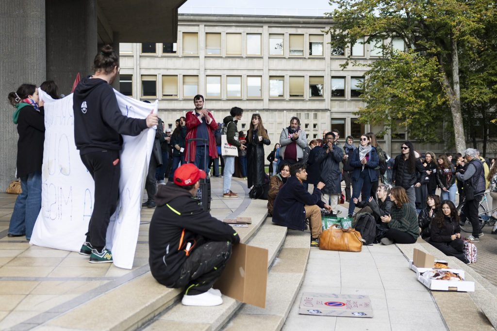35’000 Unterschriften gegen höhere Studiengebühren