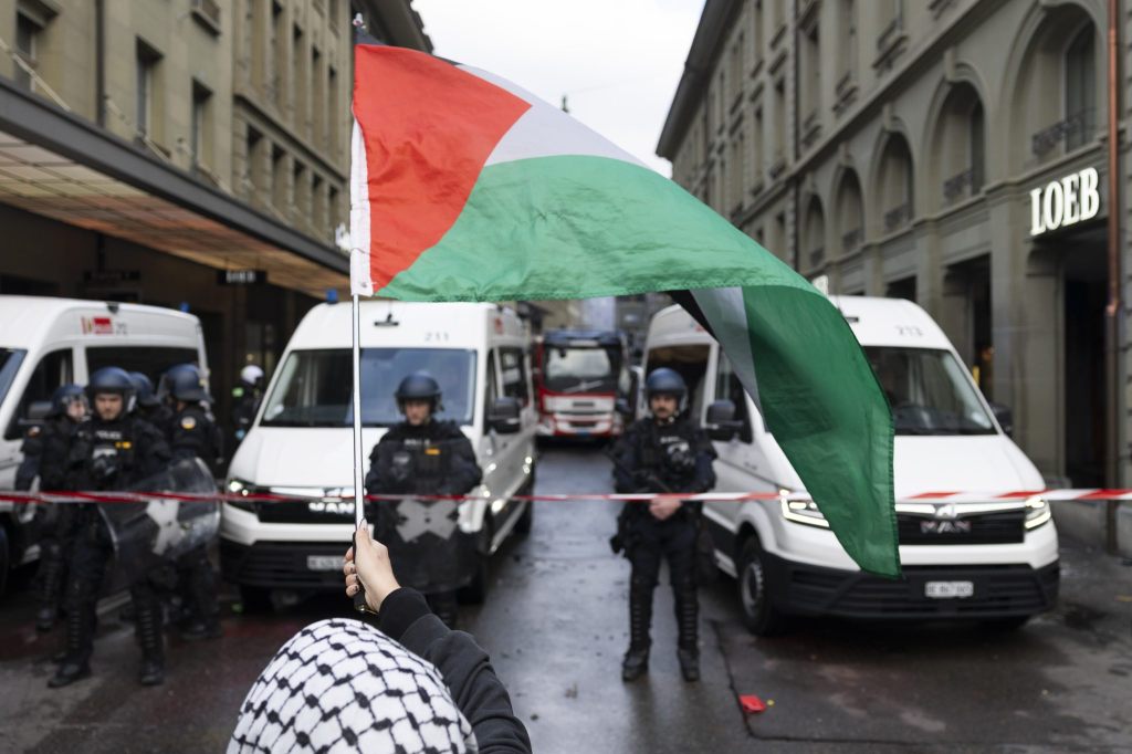 Von Gewalt bis Feuer: So verlief die Pro-Palästina-Demonstration in Bern