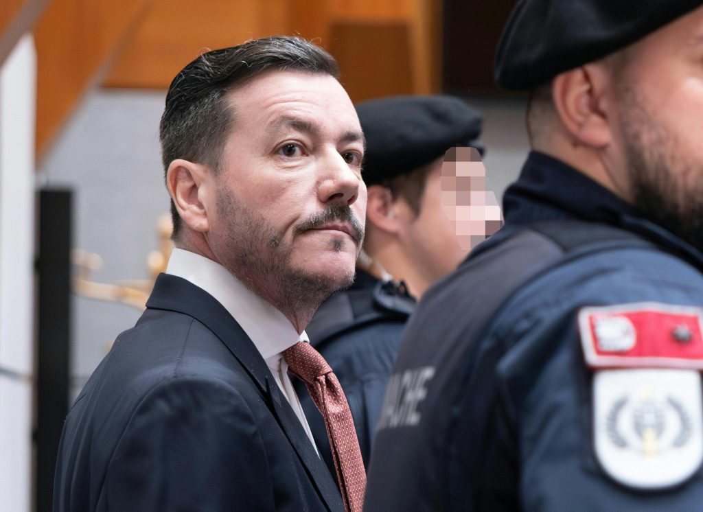 Prozess gegen Benko nach zwei Stunden auf Mittwoch vertagt