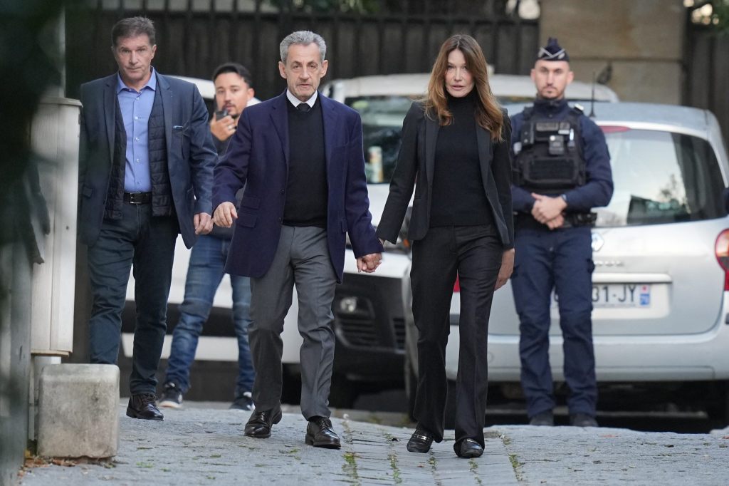 Nicolas Sarkozy tritt Haft in Paris an