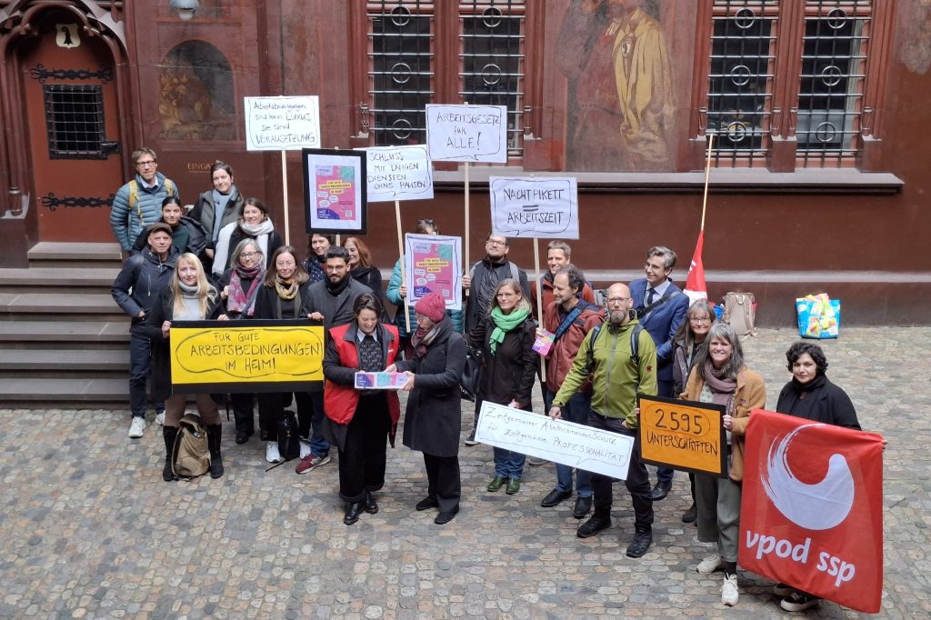 Petition fordert bessere Arbeitsbedingungen für Heimmitarbeitende in beiden Basel