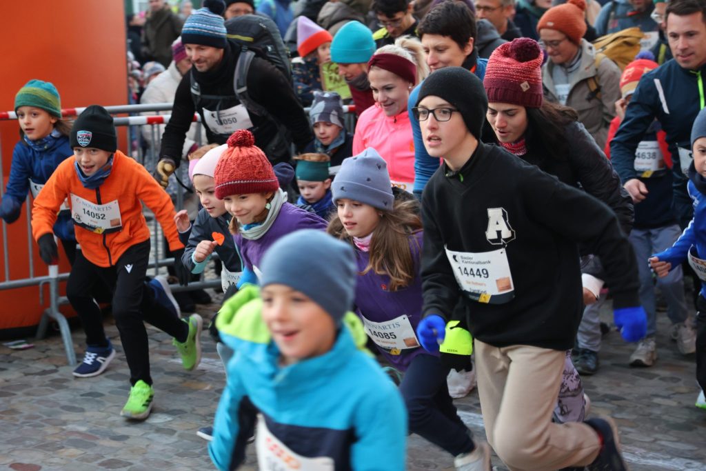Der 42. Basler Stadtlauf in Bildern: Schweiss trotz Minusgraden