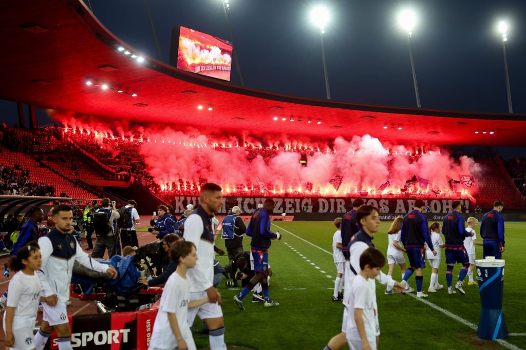 Grosser Rat verlangt sofortigen Verzicht auf Kaskadenmodell gegen Fangewalt