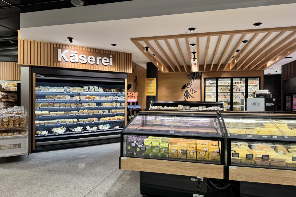 Nach fünf Monaten: Migros-Filiale Paradies erscheint in modernem Look