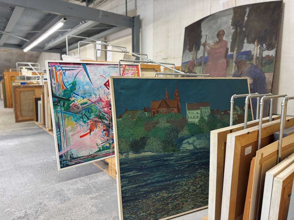 Steuerverwaltung löst Kunstbestand auf: Öffentlicher Depotverkauf Ende November