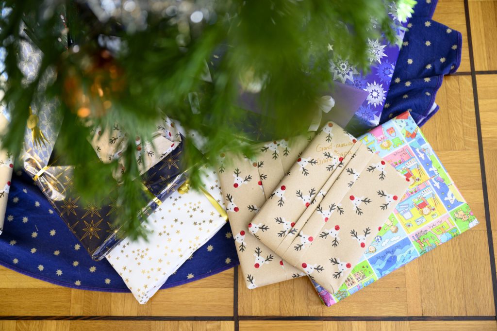 Budget für Weihnachtsgeschenke laut Umfrage höher