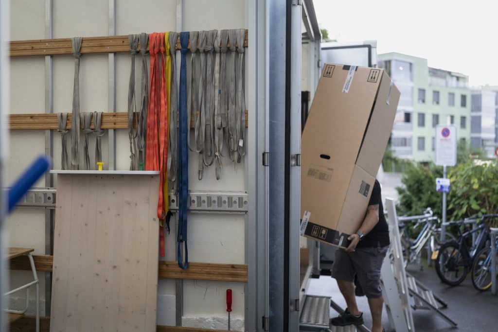 Schweizer haben immer weniger Lust aufs Zügeln