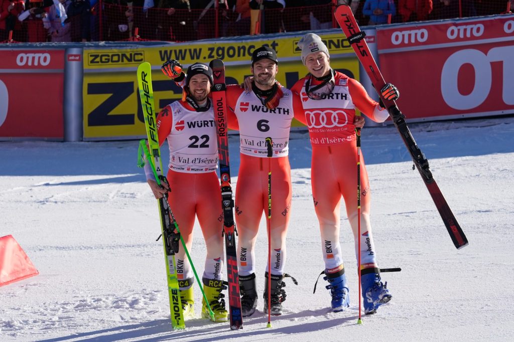 Schweizer räumen in Val d’Isère ab: Meillard vor Aerni und Odermatt
