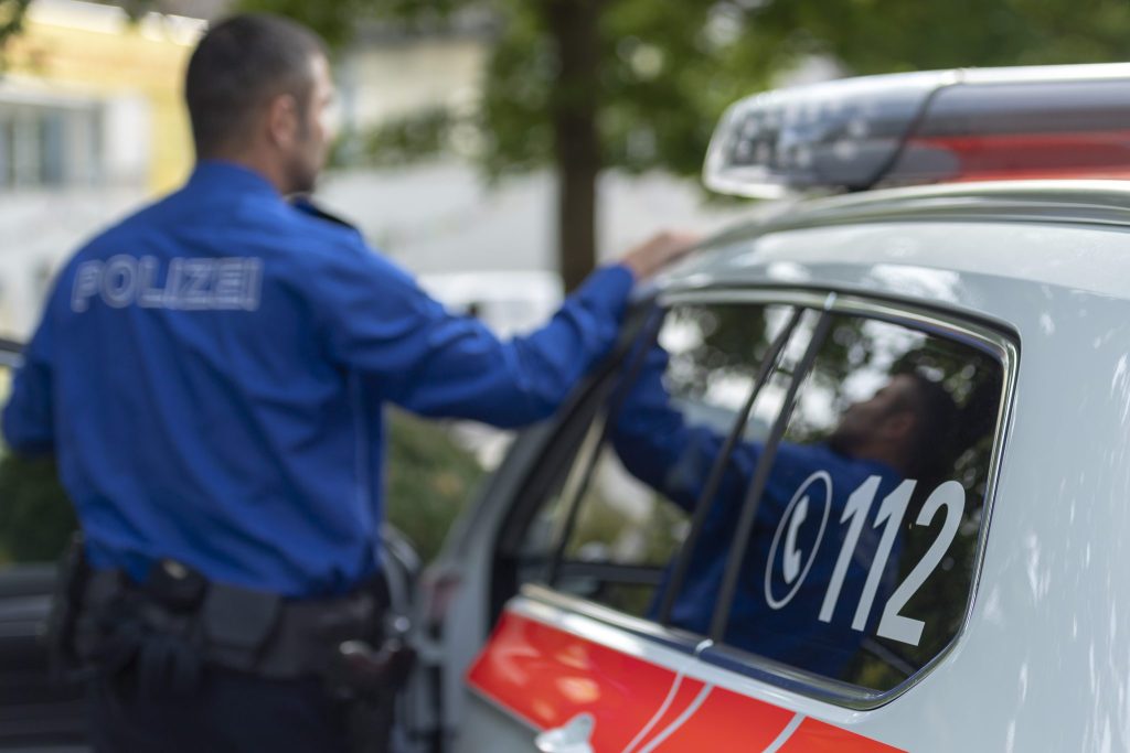 Polizisten mit C-Bewilligung sollen laut Kommission die Ausnahme bleiben