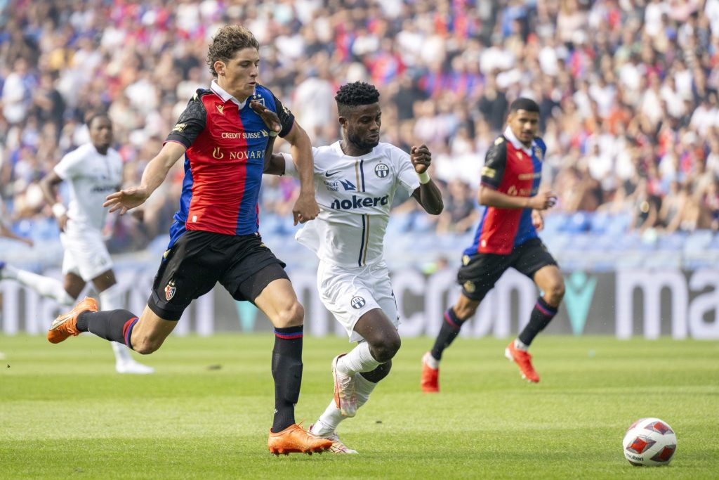 Das grosse Warten beim FCB: Otele so gut wie weg – Wer kommt?