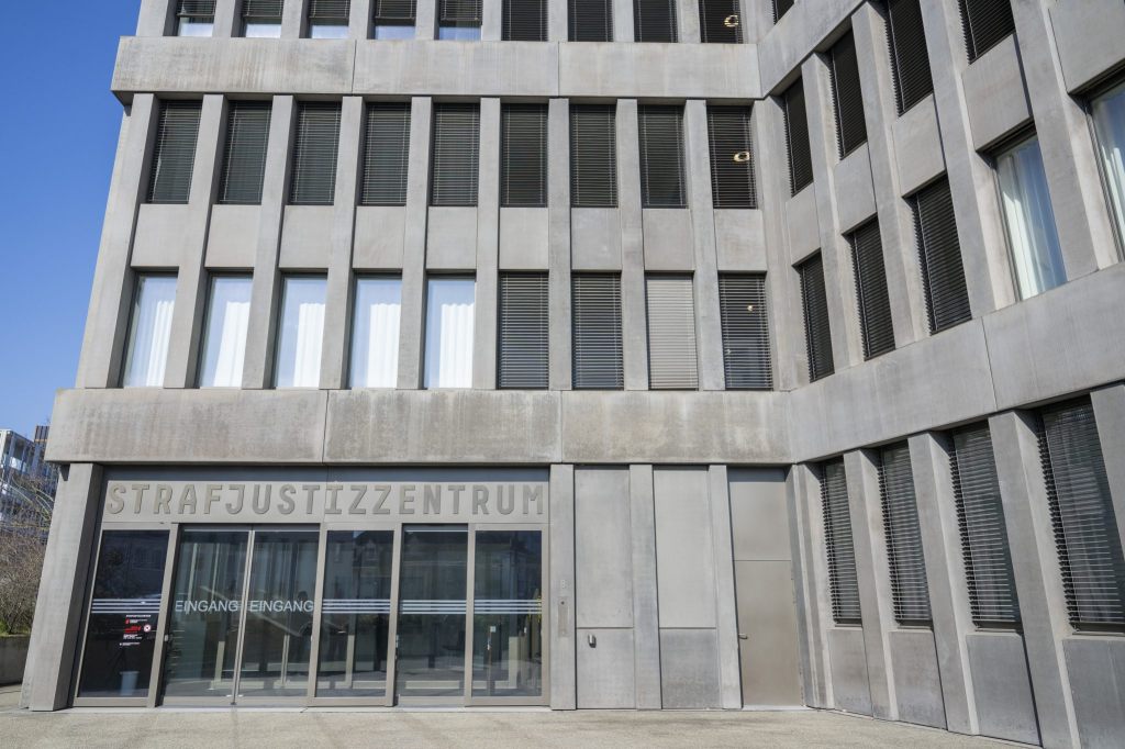 Drei Männer wegen halber Tonne Kokain vor Baselbieter Strafgericht