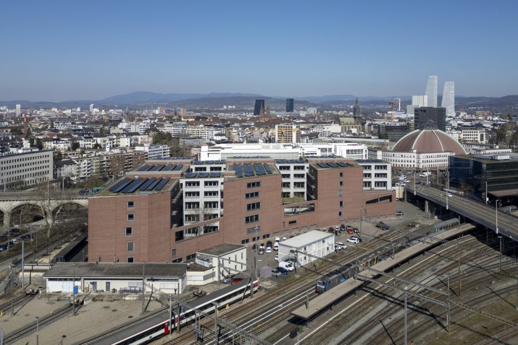 Finanzdepartement Basel-Stadt will ins Geschäftshaus Via ziehen