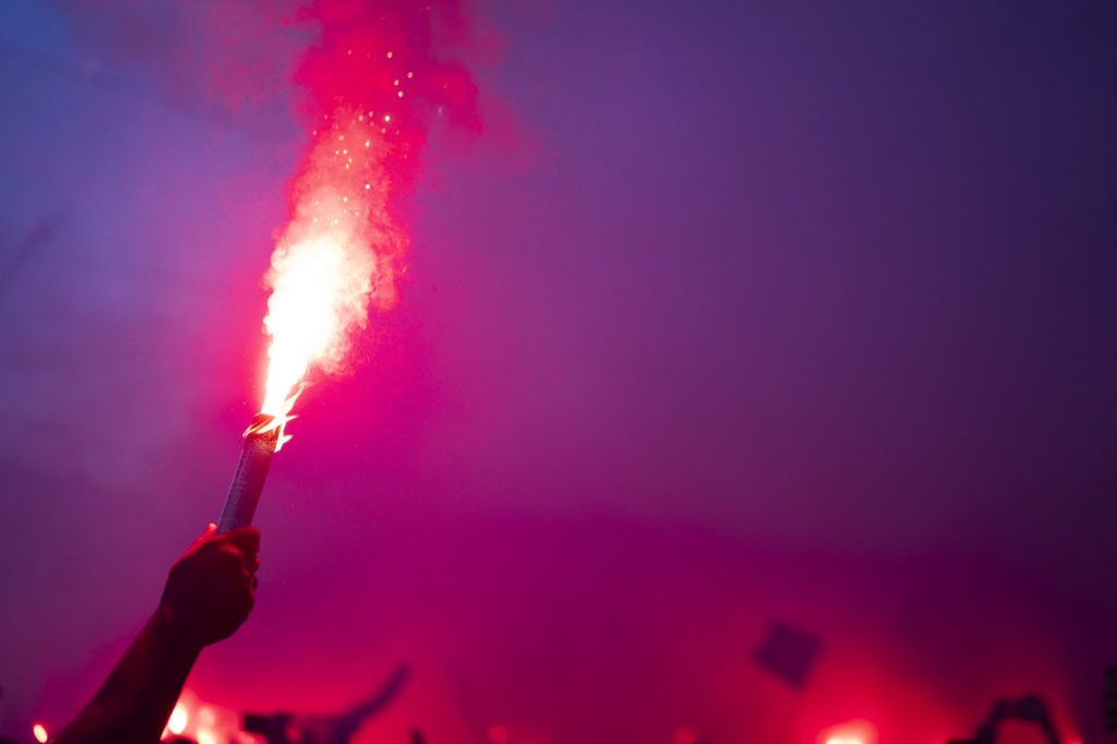 Ausschuss will ein Pyroverbot in öffentlichen Räumen beantragen