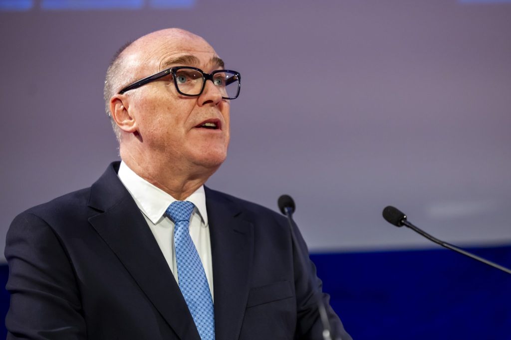 Verteidigungsminister Pfister besucht mobilisierte Truppen in Davos