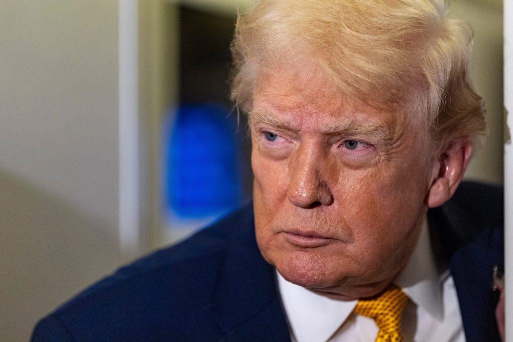 Trump droht Iran erneut wegen Vorgehen gegen Proteste