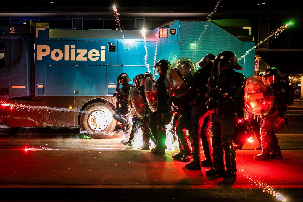 Ausschreitungen bei Anti-Trump-Demo in Zürich