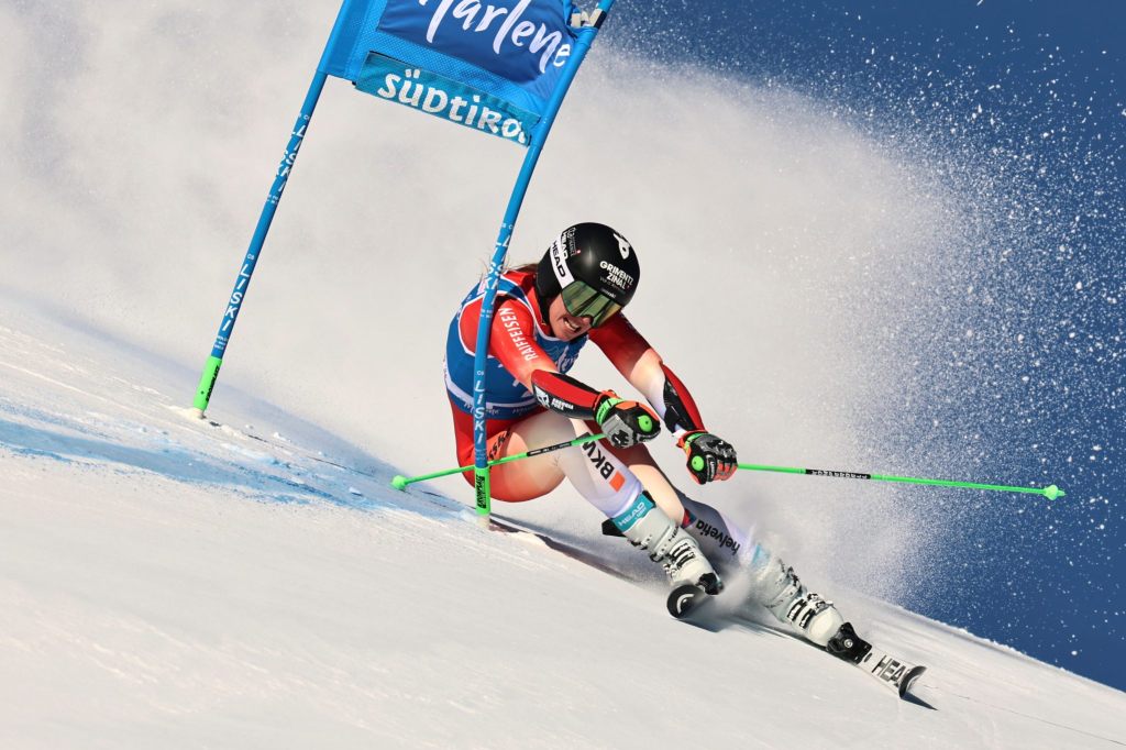 Camille Rast holt erneut Podestplatz im Riesenslalom