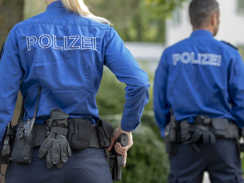 Polizeiangehörigkeit mit C-Ausweis ist im Baselbiet hoch umstritten