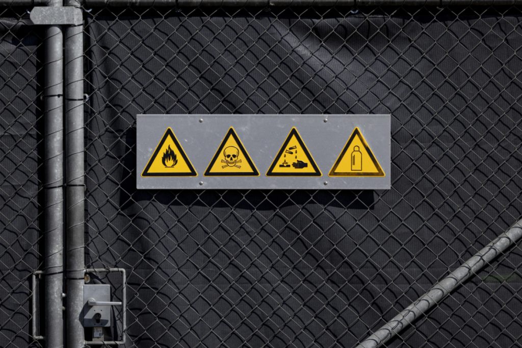 Basler Kantonslabor beanstandet 17 von 29 Gefahrengut-Betriebe