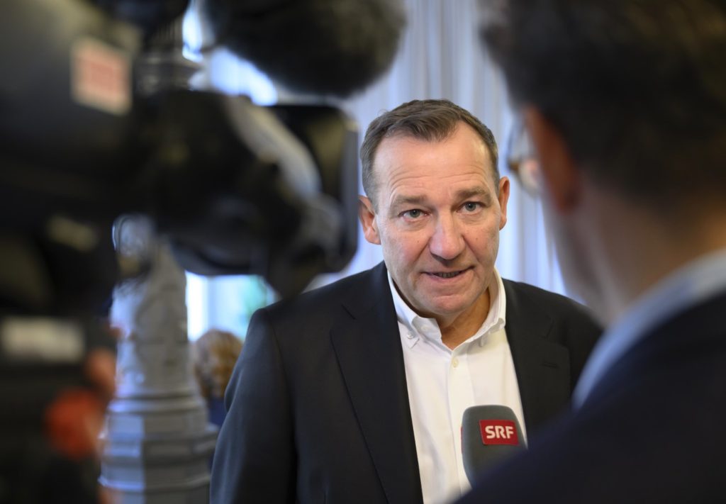 Befürworter der Halbierungs-Initiative fordern finanzielle Entlastung