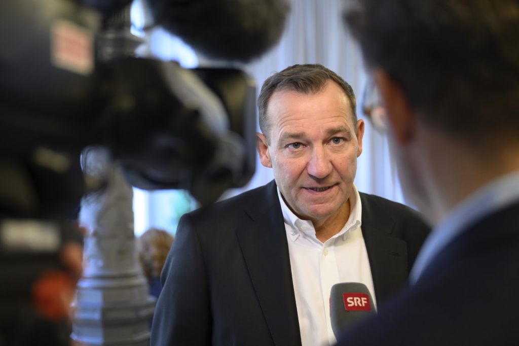 Befürworter der Halbierungs-Initiative fordern finanzielle Entlastung