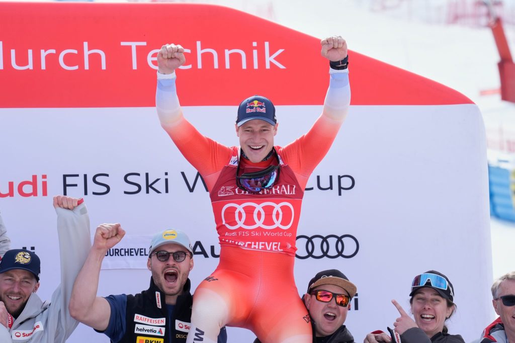 Odermatt holt den Gesamtweltcup und die Abfahrtskugel