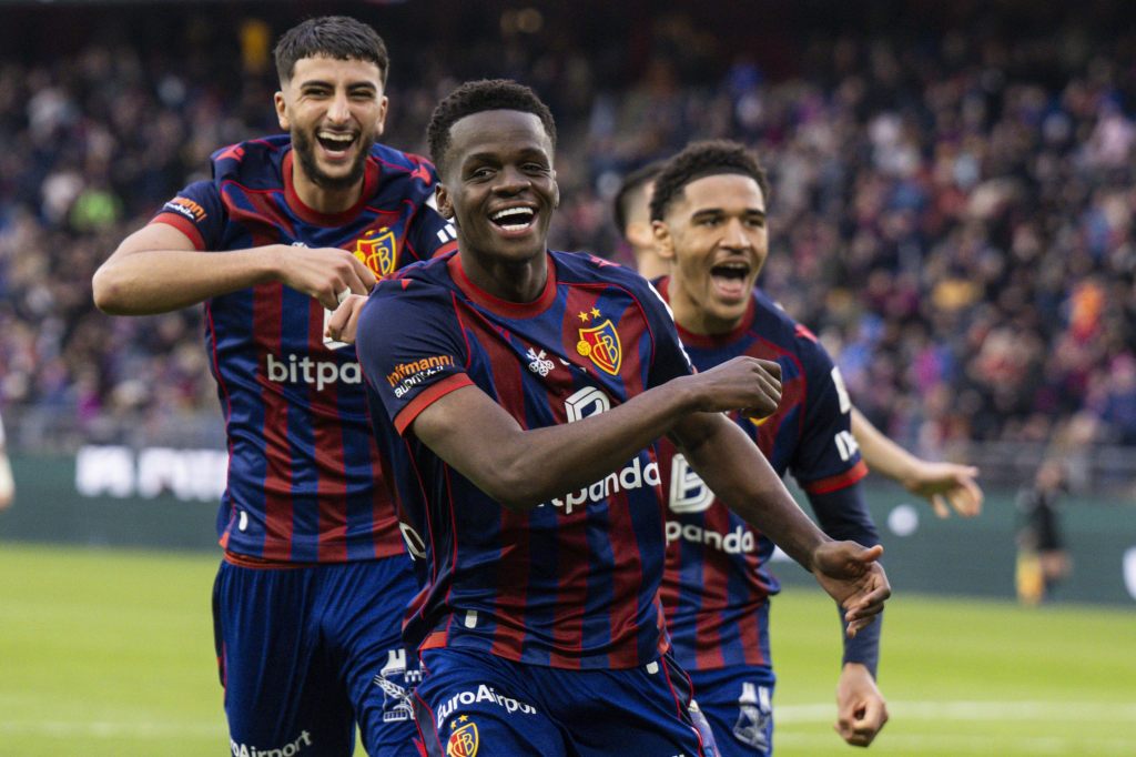 Der FCB schlägt Servette im Jubiläumsspiel mit 3:1